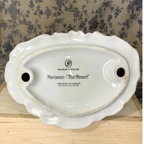 Franklin Porcelain Marianne The Minuet Museum of Costume 1980 - Picture 8 of 16